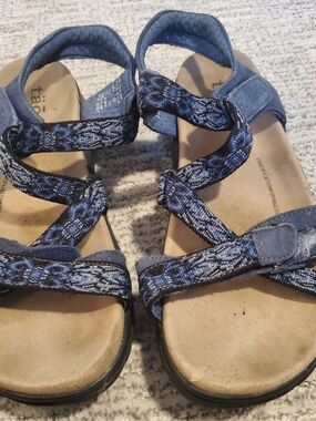 Women’s Taos Walking Comfort Sandals